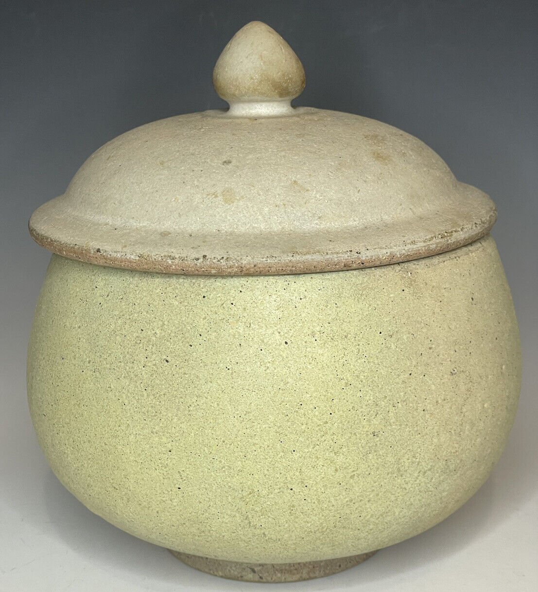 Ancient Sawankhalok Thai Ceramic Glazed Large Celadon Matte Jar Ceramic Pottery